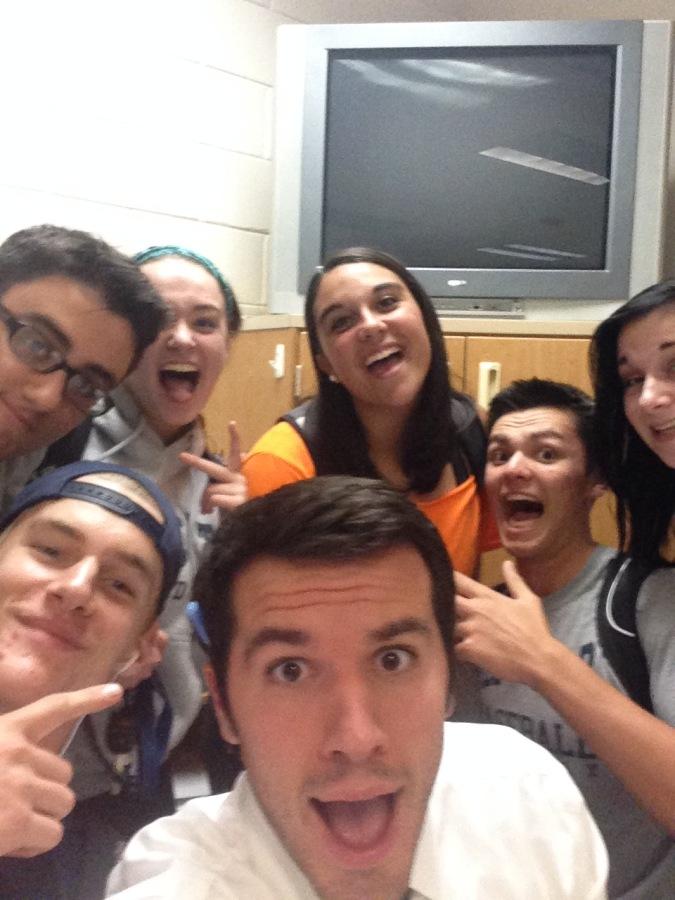 Mr.+Benedict+takes+a+selfie+with+his+12th+grade+students%21